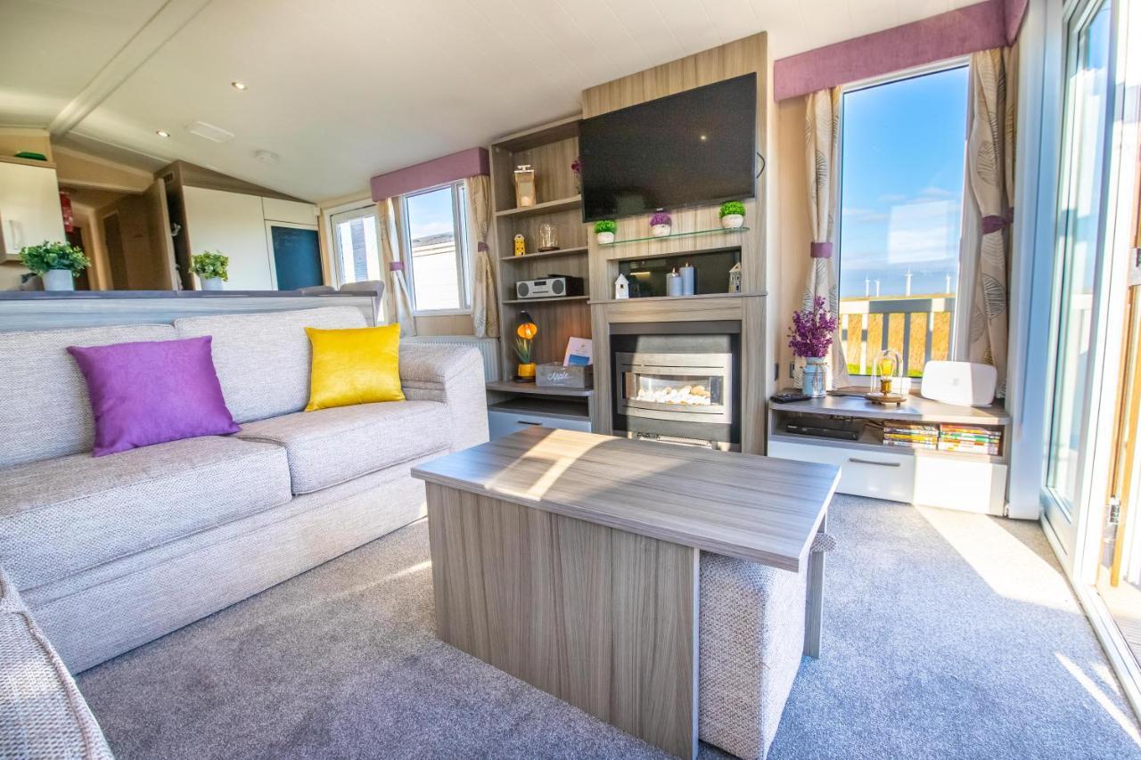 Sea 'N' Stars Platinum Plus Holiday Home With Views, Free Wifi And Netflix Camber 外观 照片